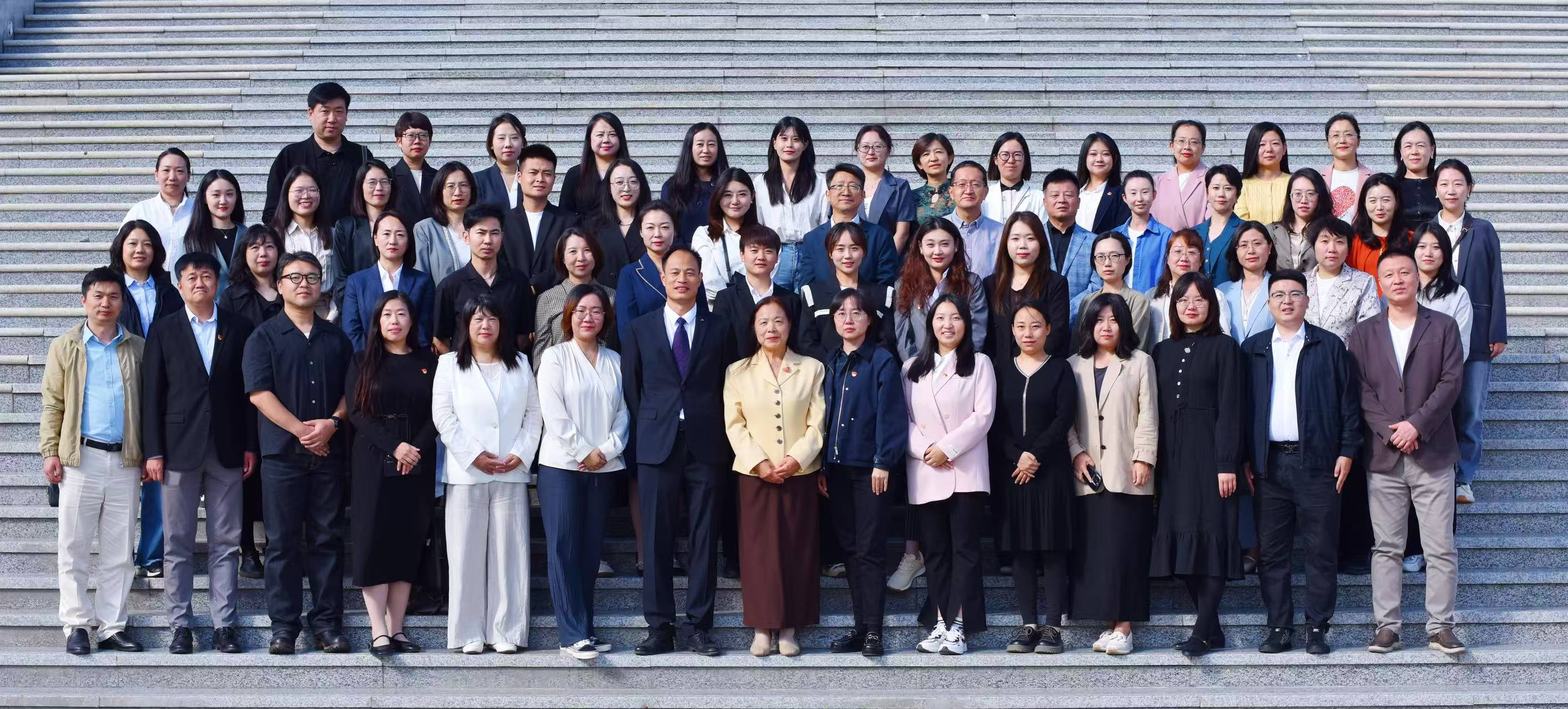  学院教师队伍