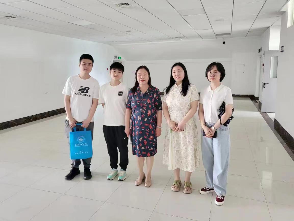 坚守考场纪律，共筑诚信防线 ——文化传媒学院院长王玉英领衔巡考，助力学子诚信应考