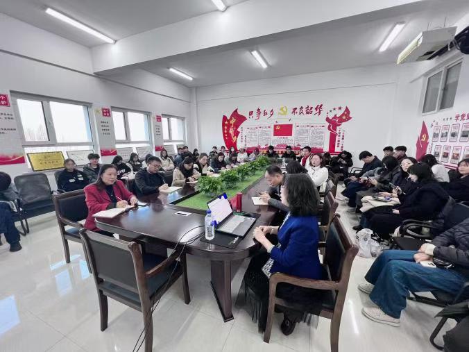 宗世英教授莅临文化传媒学院分享艺术项目申报“秘笈”