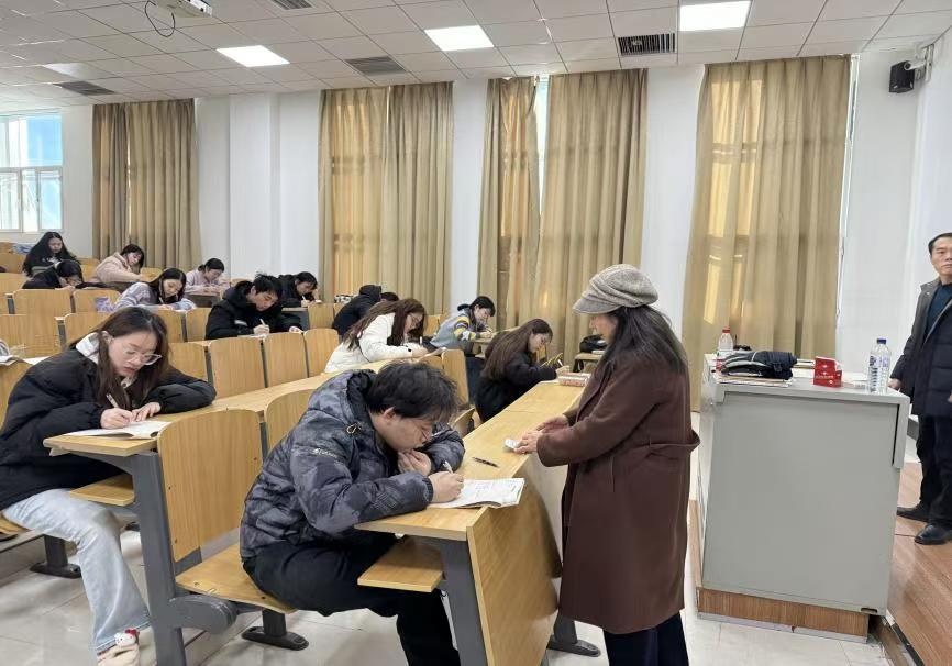 严守考纪，共铸诚信——文化传媒学院开展期末巡考工作