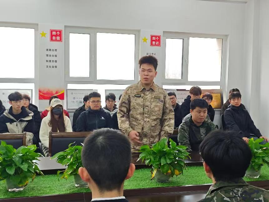 筑牢国防意识，培育时代新人——文化传媒学院一站式创新社区开展国防主题教育