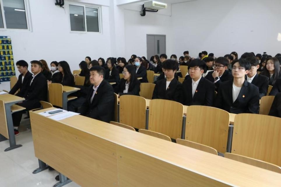文化传媒学院举办第37期入党积极分子培训班