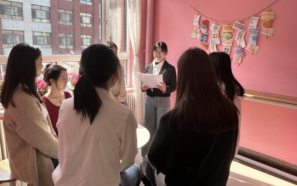 文化传媒学院一站式创新社区举办国家奖学金获得者经验分享会