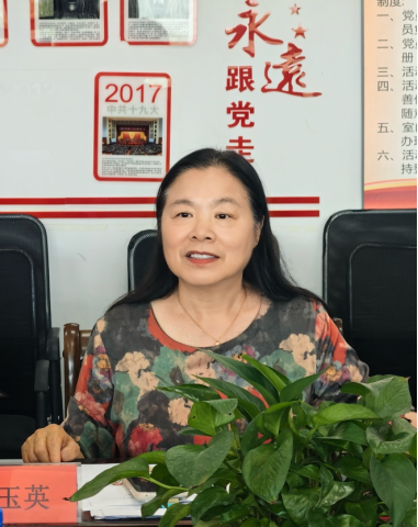 曹保明会长一行莅临文化传媒学院 共话文化产业发展新路径 曹保明会长一行莅临文化传媒学院 共话文化产业发展新路径