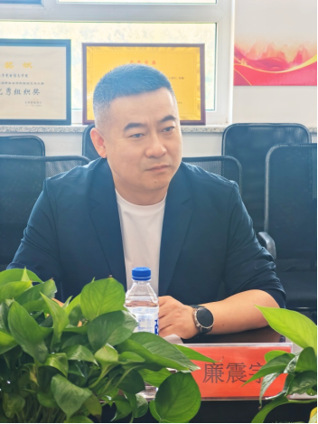 曹保明会长一行莅临文化传媒学院 共话文化产业发展新路径 曹保明会长一行莅临文化传媒学院 共话文化产业发展新路径
