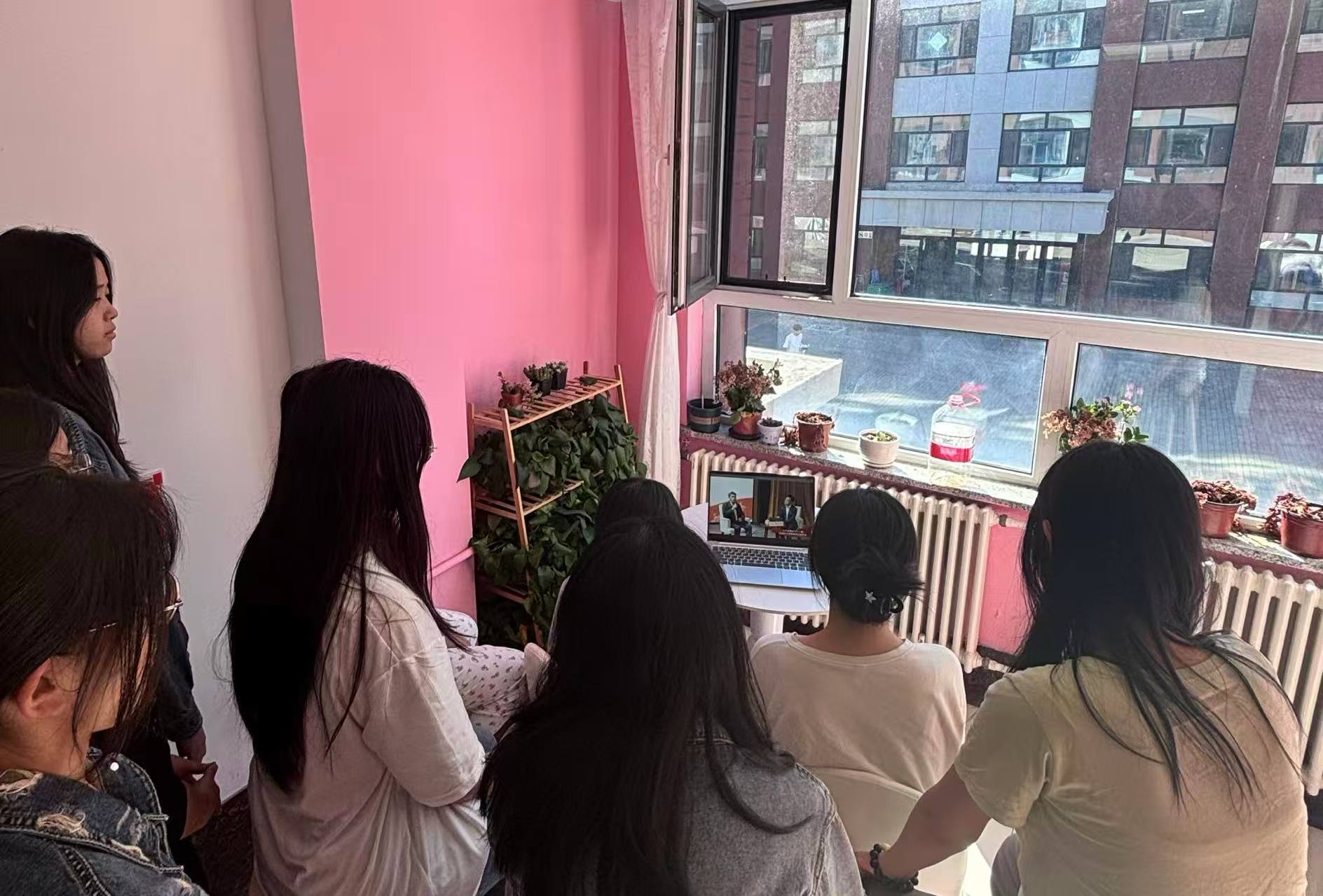 赓续红色血脉 砥砺复兴力量 ——文化传媒学院一站式创新社区组织学生同上一堂弘扬东北抗联精神思政大课 赓续红色血脉 砥砺复兴力量 ——文化传媒学院一站式创新社区组织学生同上一堂弘扬东北抗联精神思政大课