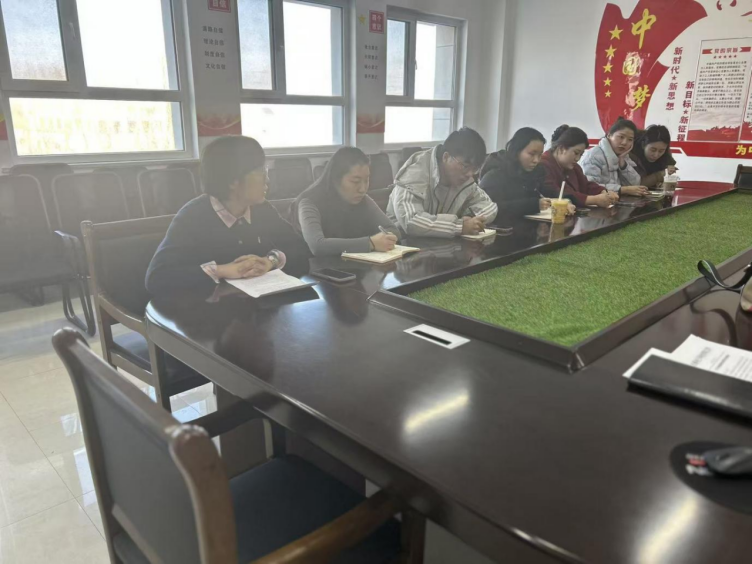 青蓝相济传薪火 示范引领促成长  文化传媒学院举办青年教师培训会