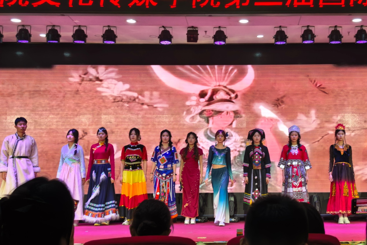 “语言桥”实践项目暨长春电子科技学院文化传媒学院第三届国际中文日活动圆满举办