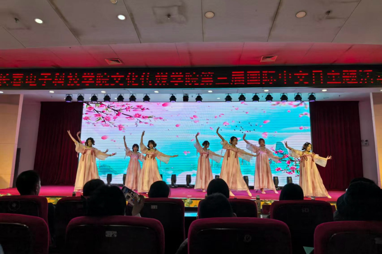 “语言桥”实践项目暨长春电子科技学院文化传媒学院第三届国际中文日活动圆满举办