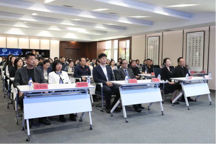 澳门圣若瑟大学杜文才教授受聘长春电子科技学院特聘教授 助力人工智能师资建设与国际合作