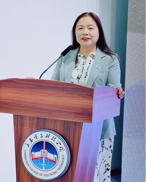 观万象之美 启时代新境——长春电子科技学院文化传媒学院2026届本科毕业设计作品展启幕 观万象之美 启时代新境——长春电子科技学院文化传媒学院2026届本科毕业设计作品展启幕
