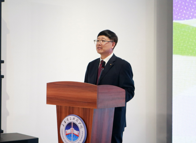 观万象之美 启时代新境——长春电子科技学院文化传媒学院2026届本科毕业设计作品展启幕 观万象之美 启时代新境——长春电子科技学院文化传媒学院2026届本科毕业设计作品展启幕