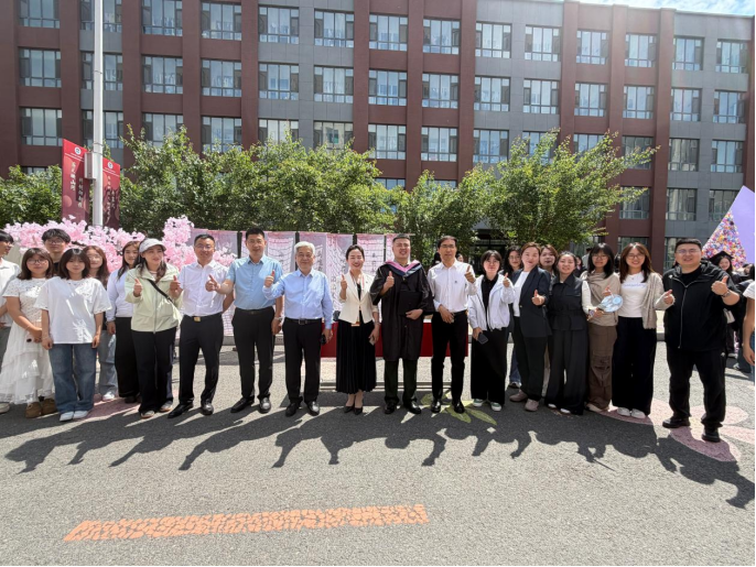 栖梦树下话离别 青春逐梦再出发——文化传媒学院毕业季活动精彩上演 栖梦树下话离别 青春逐梦再出发——文化传媒学院毕业季活动精彩上演